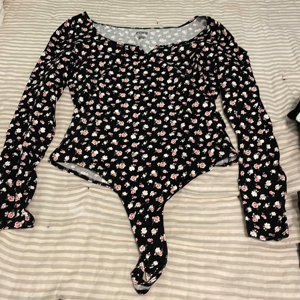 Woman’s Large PINK floral bodysuit